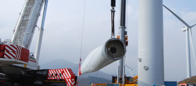 Workers doing wind turbine maintenance 